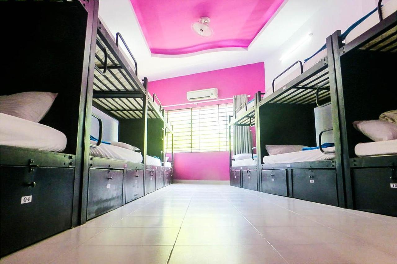 Hangout Hcm (adults Only) * TP. Hồ Chí Minh